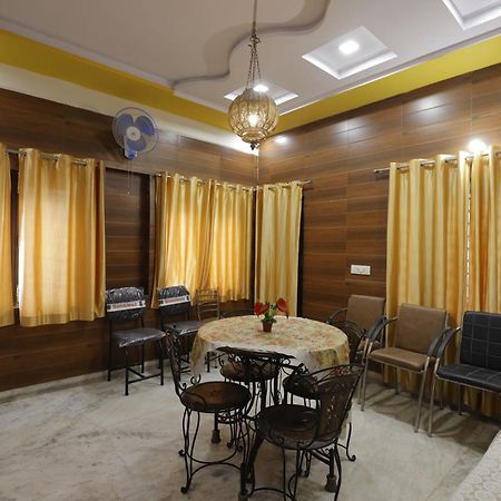Basil Inn Home Stay Walking Distance From Taj Mahal Agra アーグラ エクステリア 写真