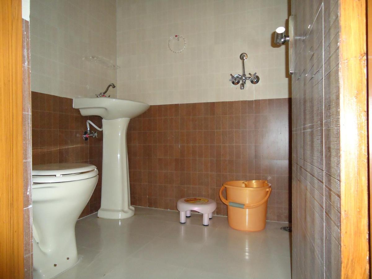 Basil Inn Home Stay Walking Distance From Taj Mahal Agra アーグラ エクステリア 写真