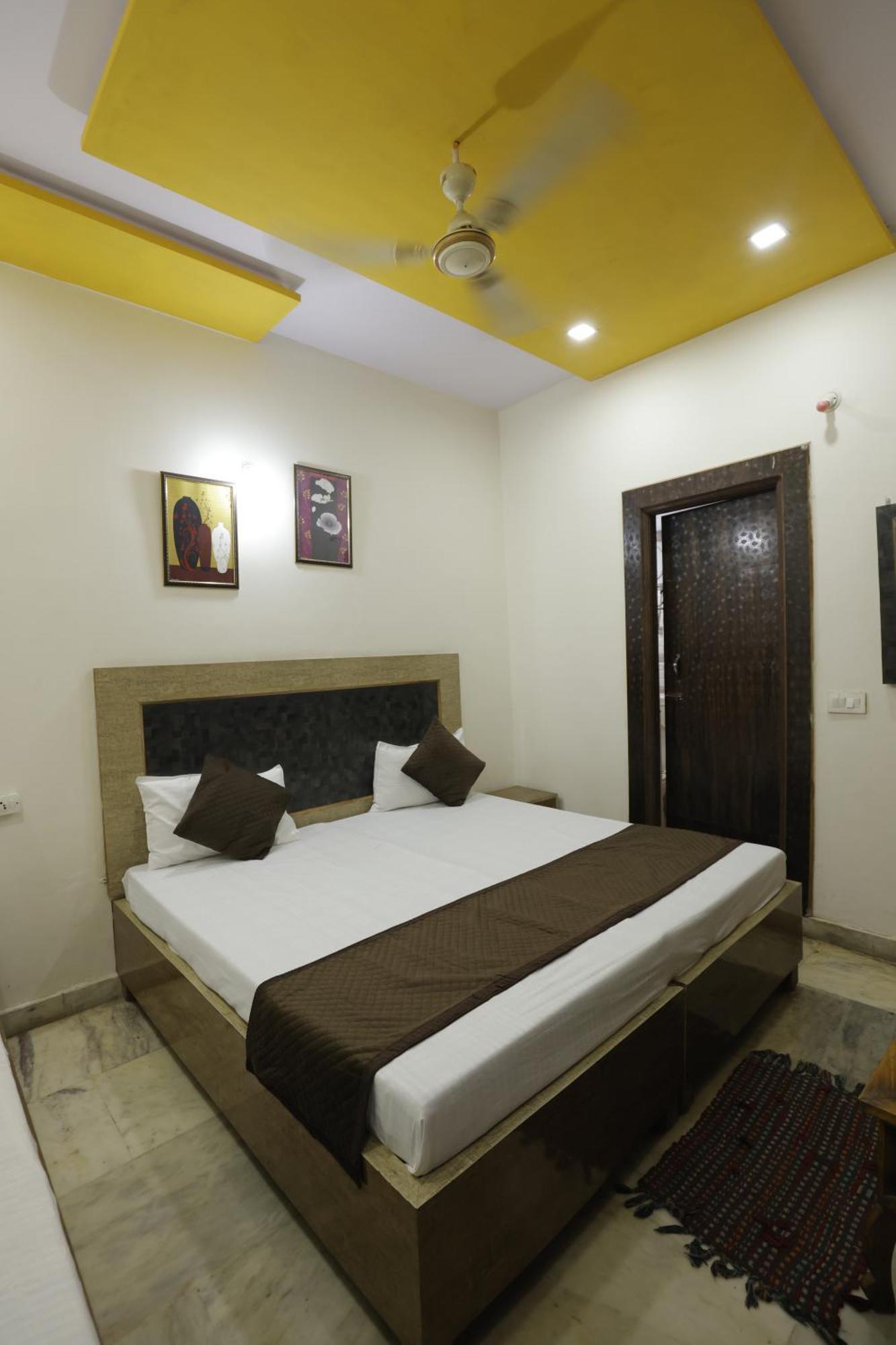 Basil Inn Home Stay Walking Distance From Taj Mahal Agra アーグラ エクステリア 写真